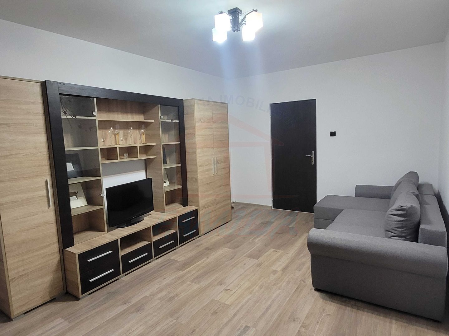 APARTAMENT CU 2 CAMERE DE ÎNCHIRIAT | CENTRU – NESPĂLATA - Poză 2