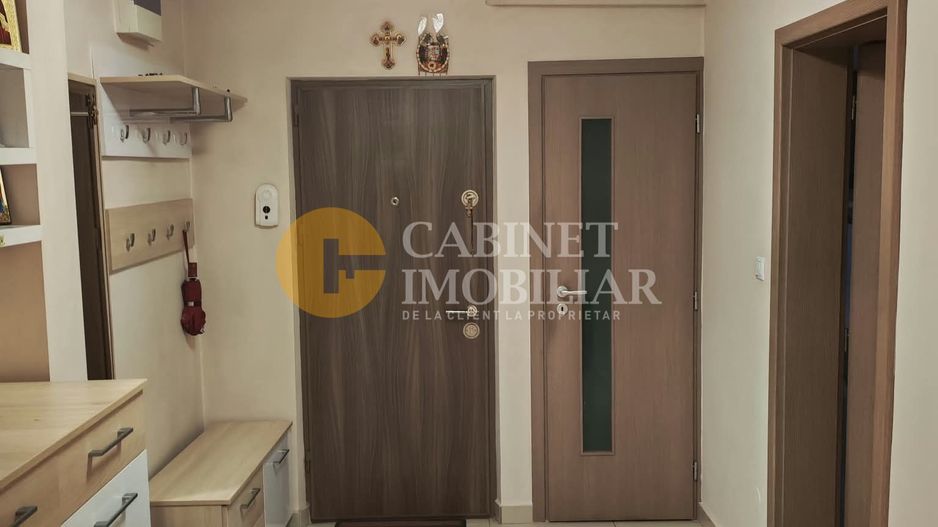 4 camere decomandat - 94 mp - 2 balcoane - Complet renovat - Nicolina 2 - Poză 2