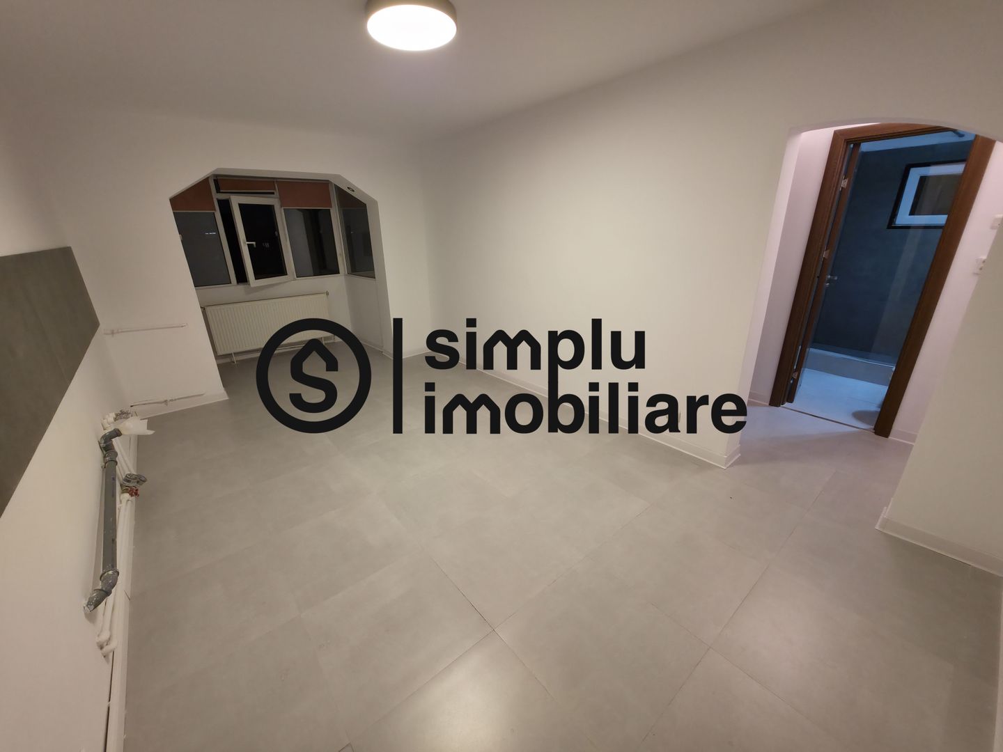 Apartament 2 camere - Craiovita - Etaj 10/10 - Poză 1