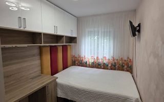 SE VINDE APARTAMENT 3 CAMERE, MICRO 17, 91.000 EURO - Poză 2