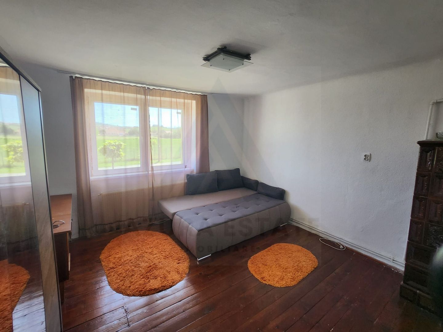 Casa individuala 3 camere renovata recent teren 803 mp in Agnita - Poză 8