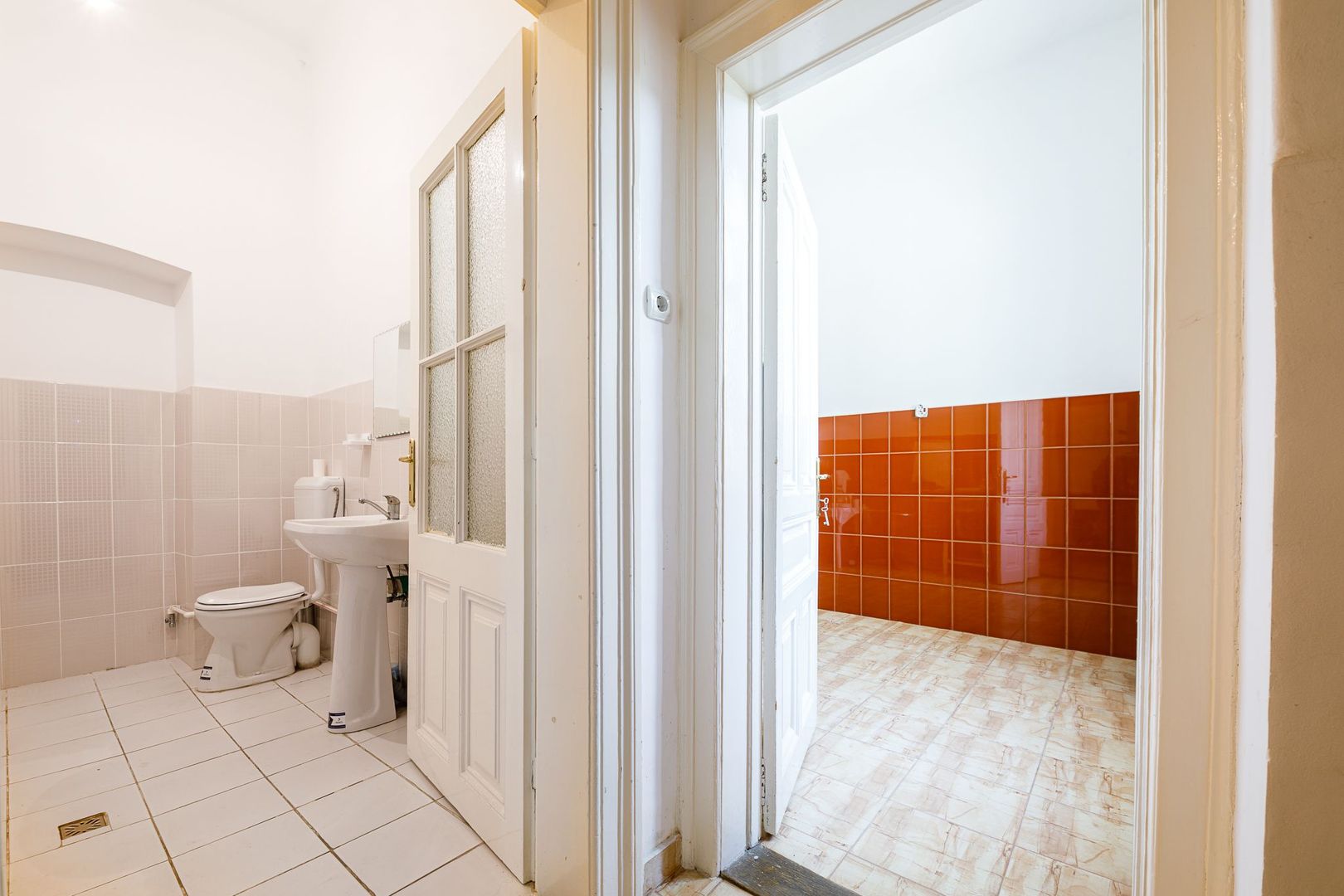 INCHIRIAT - Spatiu birou cu terasa proprie | P-ta Maria | Curte & Depozitare - Poză 9