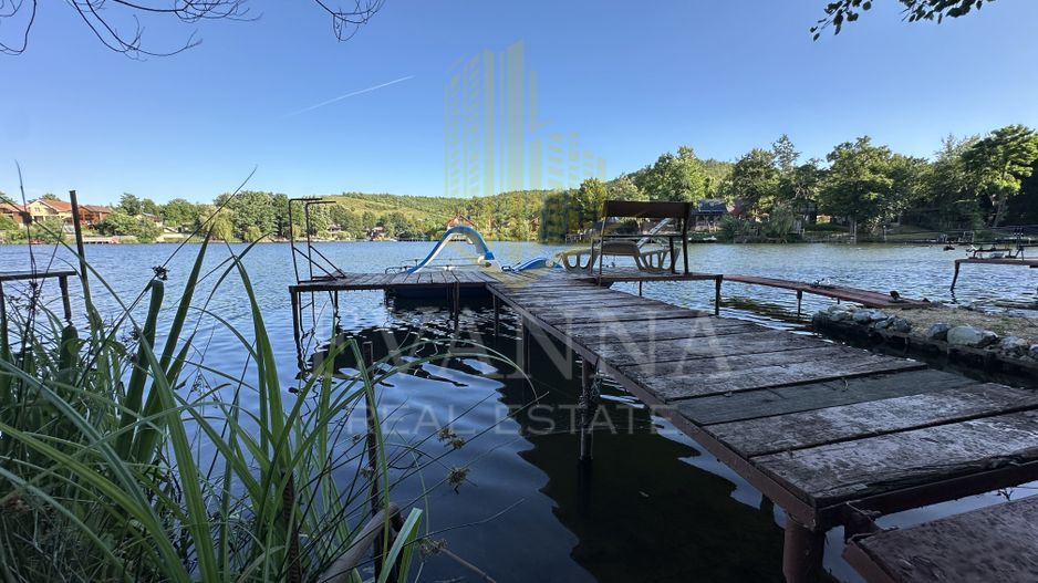 Cabana de vanzare - Lacul Mujdeni - Poză 1