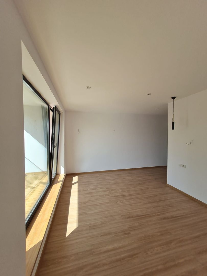 Minimalist în Timișoara - Poză 34