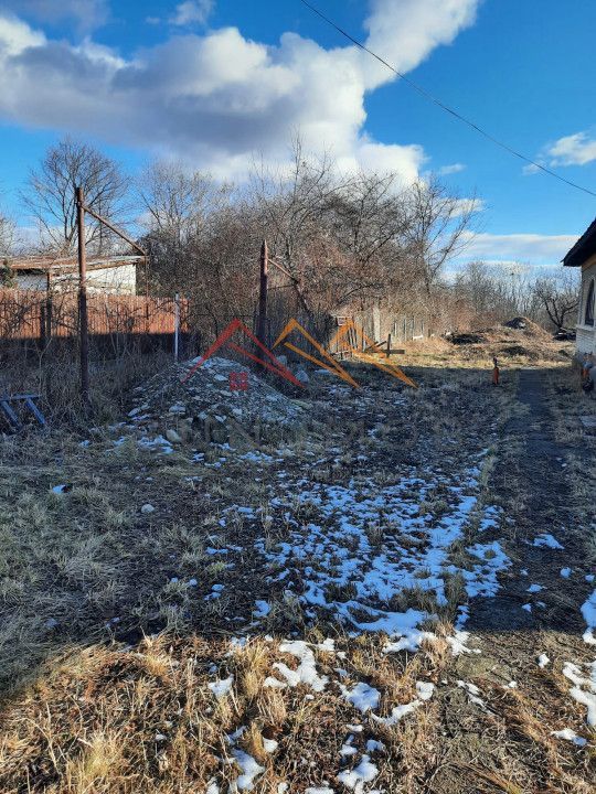 Teren intravilan 2077 m2, platou cu panorama, toate utilitatile, 23EUR - Poză 7