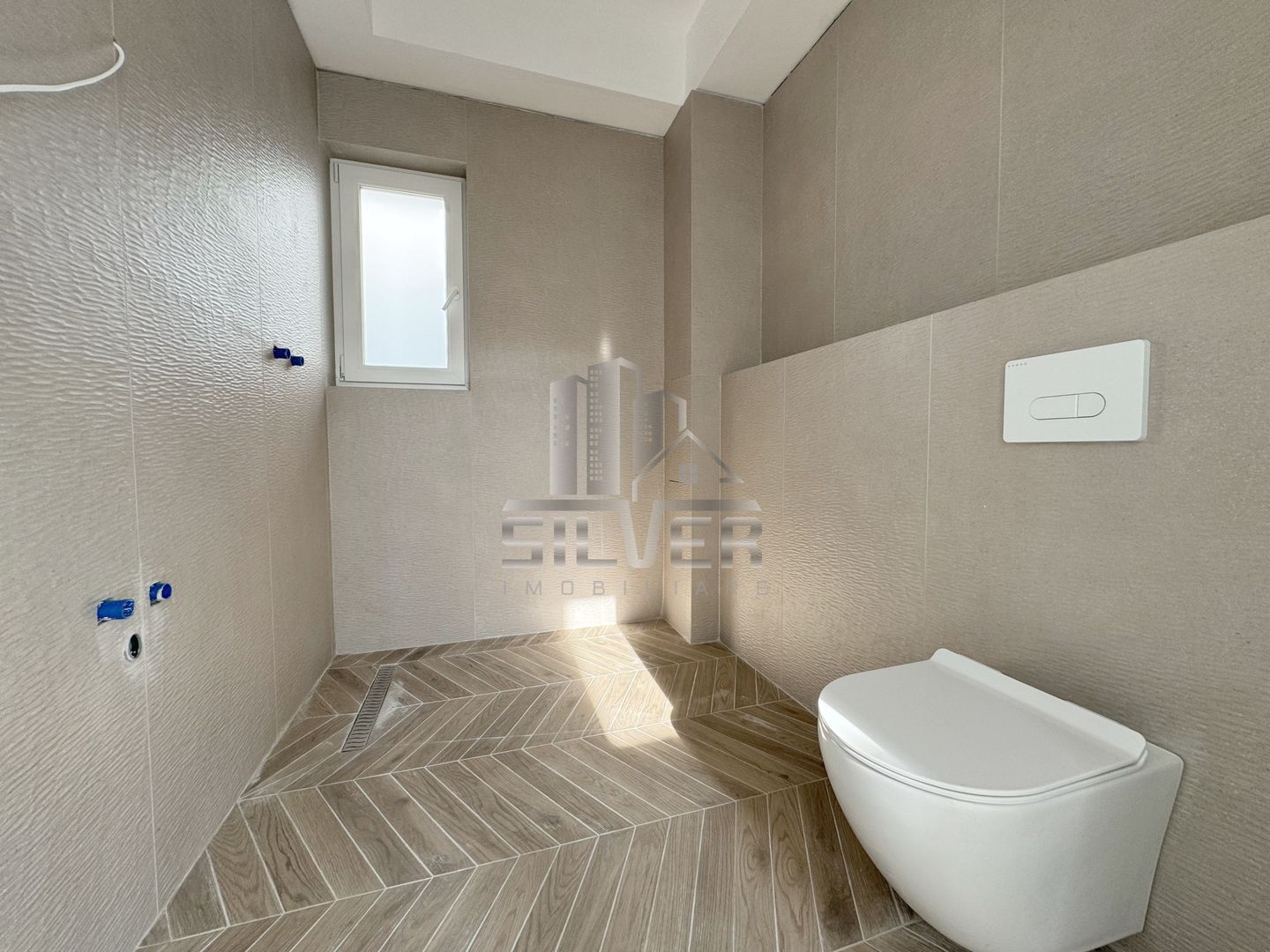 Casa individuala recent finisata cu teren de 425! - Poză 8