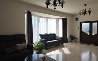 Casă spațioasă cu etaj | 204 mp | Teren 594 mp | Sântandrei - Poză 3