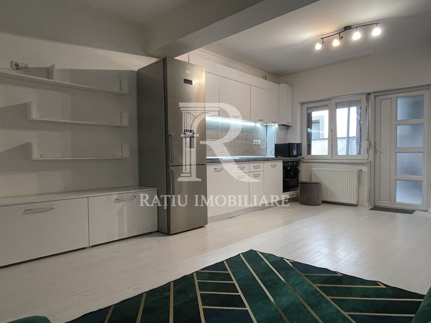 Apartament la casa | 3 Camere | Spitalul Judetean | Oradea - Poză 2