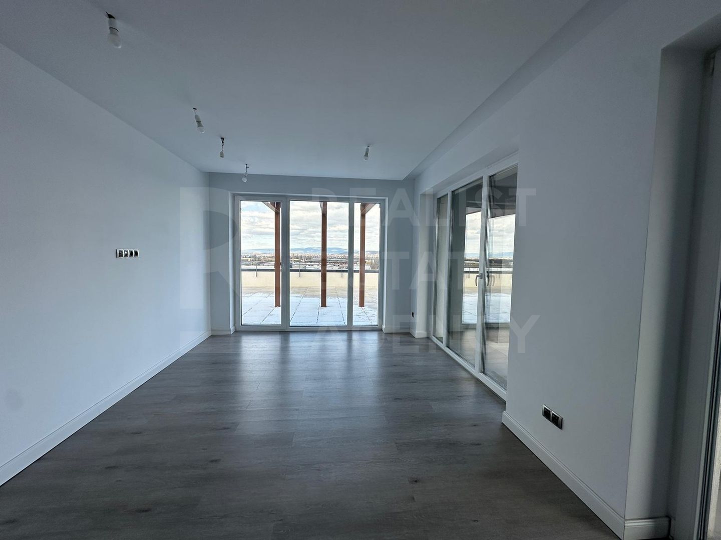 Vânzare, penthouse, 4 camere, Brașov - Poză 9