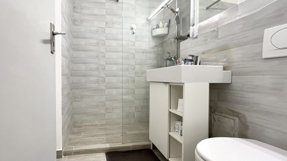 Apartament cu 2 camere, vedere la parc, în zona Central-Piata Unirii - Poză 16