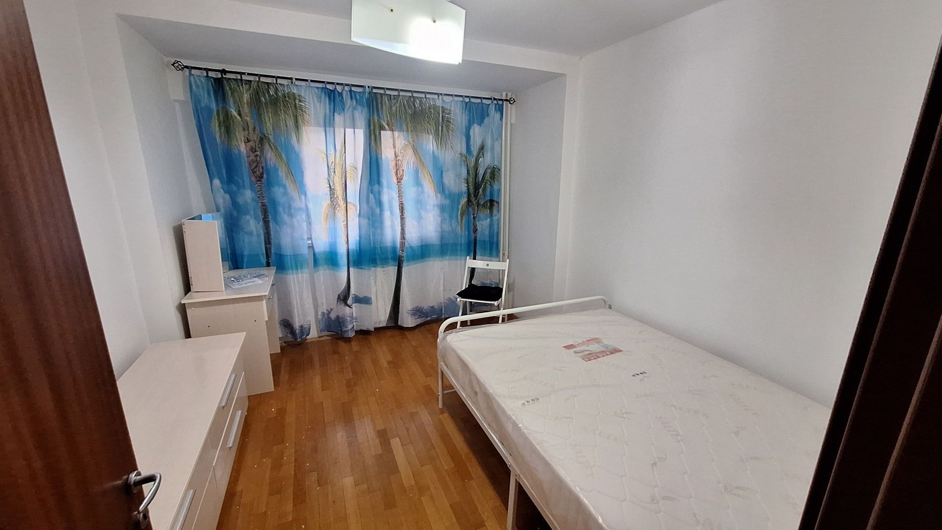 Apartament 3 camere, etaj 2, balcon închis, mobilat complet, Pantelimon - Poză 4