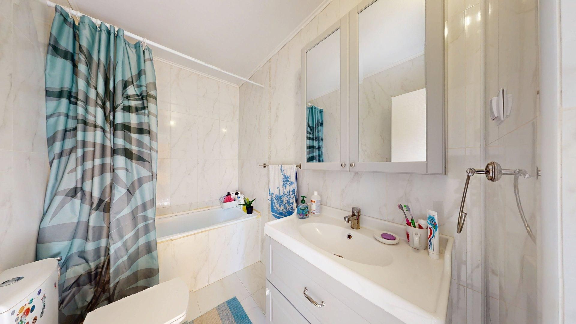 VIla Spatioasa 9 Camere si teren 260 mp - Strada Escalei! - Poză 13