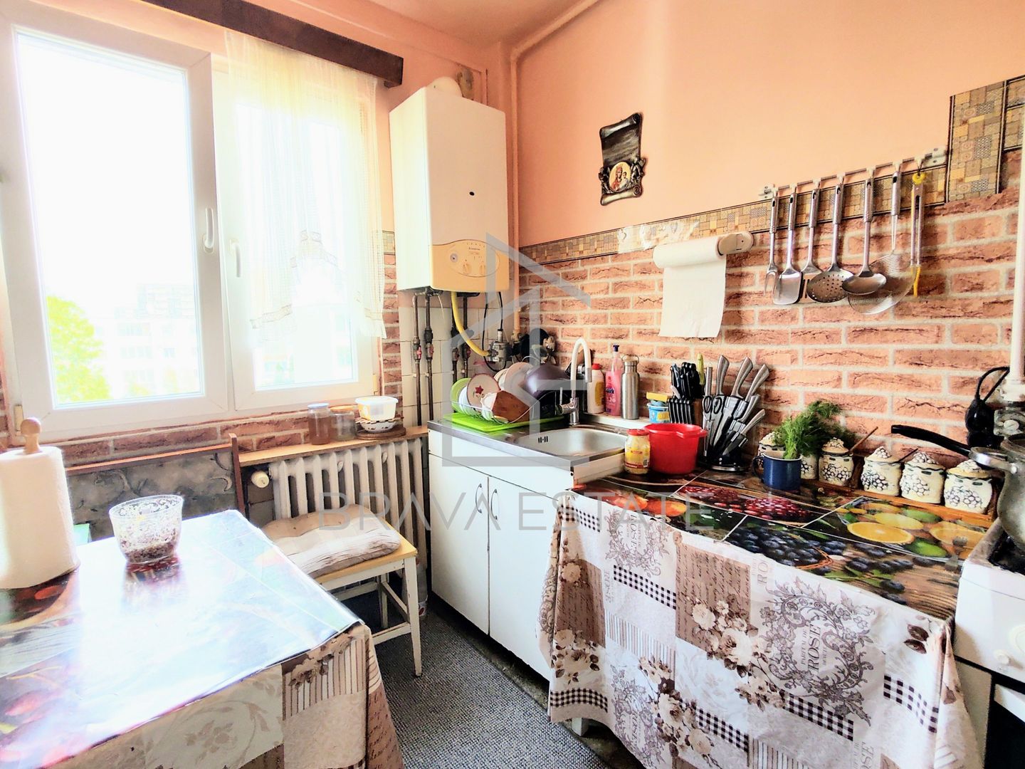 Apartament 3 camere, 63mp, renovabil, balcon, Bucium - Poză 4