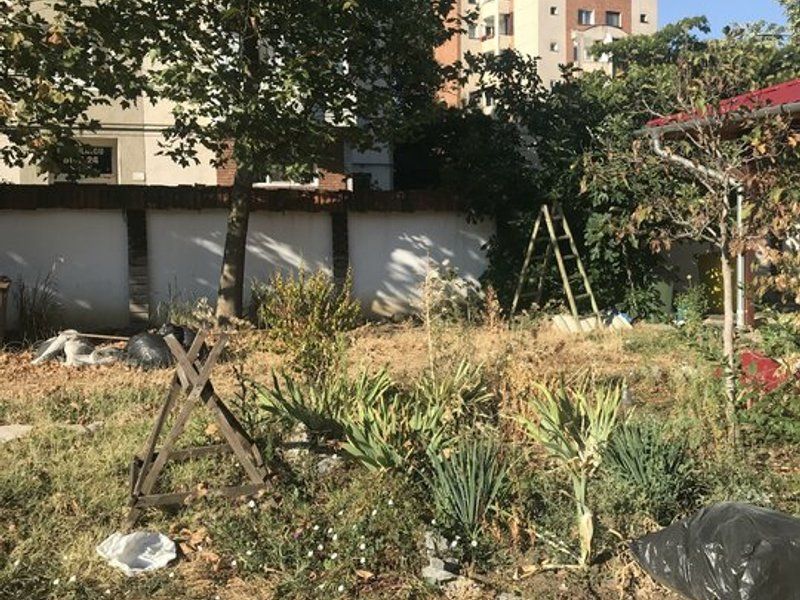 De inchiriat Casa Semidecomandata curte proprie cu 2 fronturi zona Uta - Poză 9