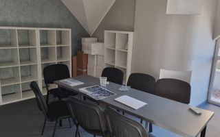 Imobil cu 8 camere, terasă de 60 mp, situat în centrul orașului - Poză 9