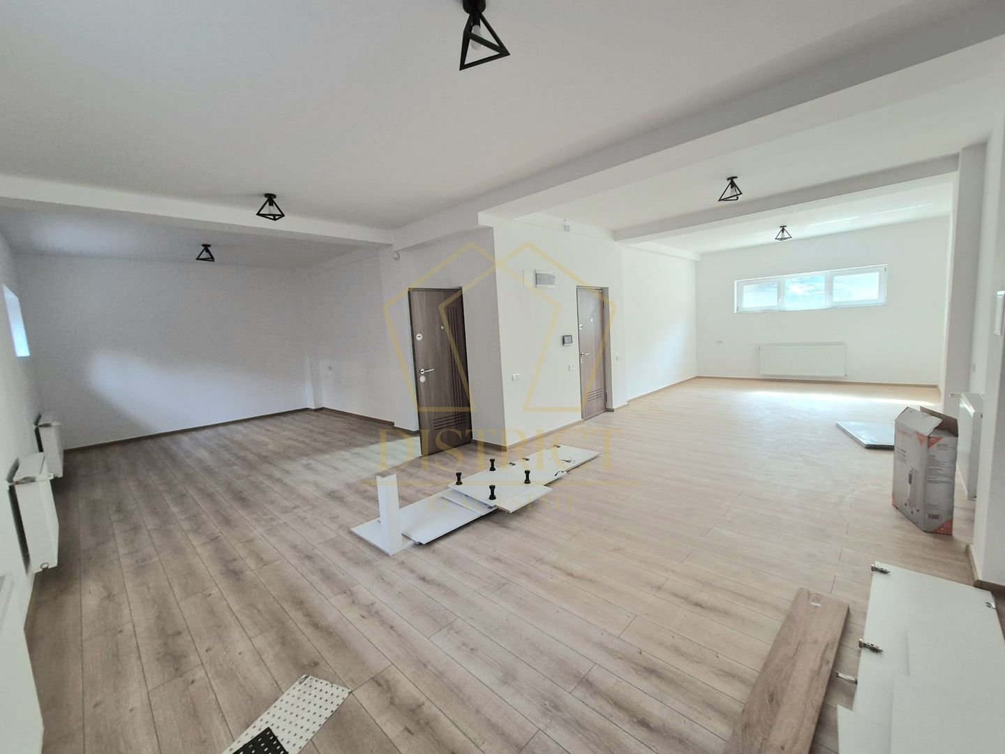 Spatiu Birouri renovat nou open space I Complex Studentesc - Poză 1