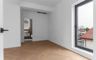 VILA  IANCU NICOLAE, 5 dormitoare, 3 terase, garaj, gradina - Poză 18