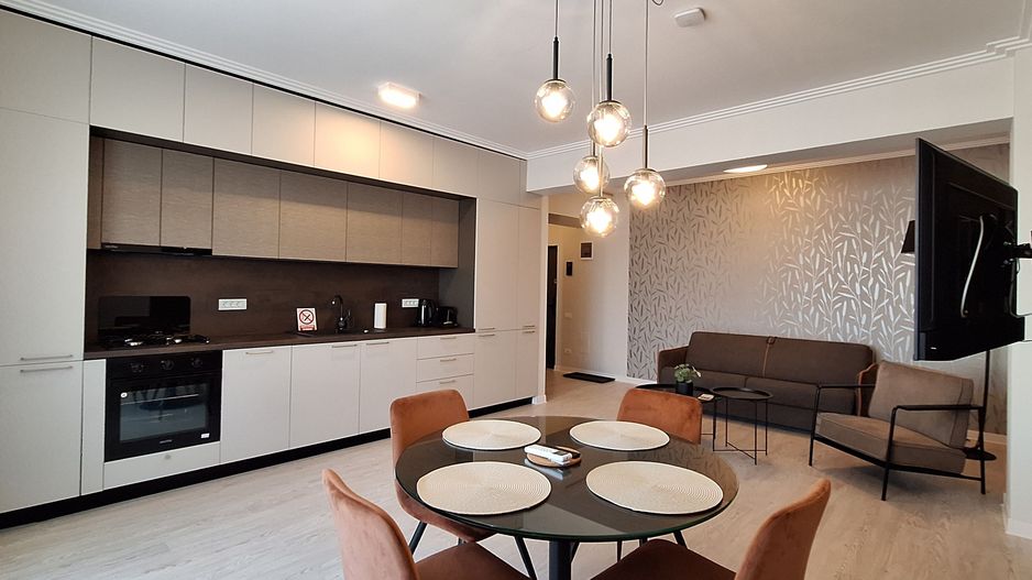 Apartament mobilat si utilat cu 1 loc de parcare - Poză 1