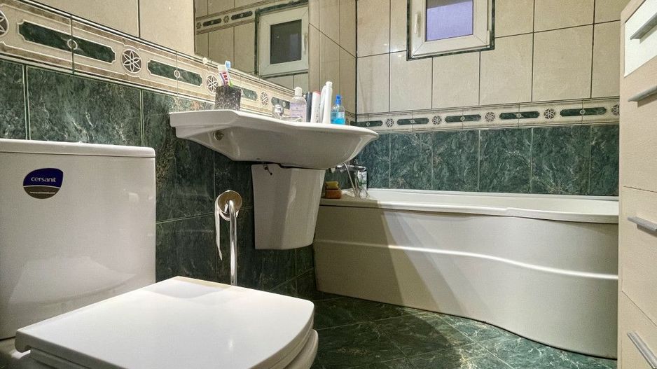 Apartament 3 camere, 2 bai, decomandat, Metrou Obor - Poză 12