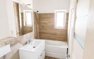 2 camere| Torontalului| loc de parcare| apartament frumos si spatios| - Poză 6