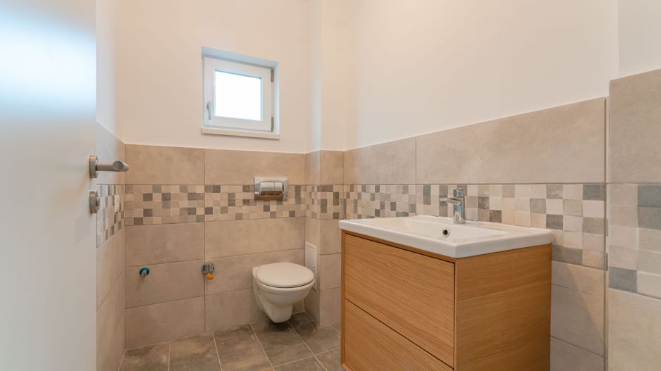 Casa individuala compusa din 4 camere in Bunloc, Sacele - Poză 6