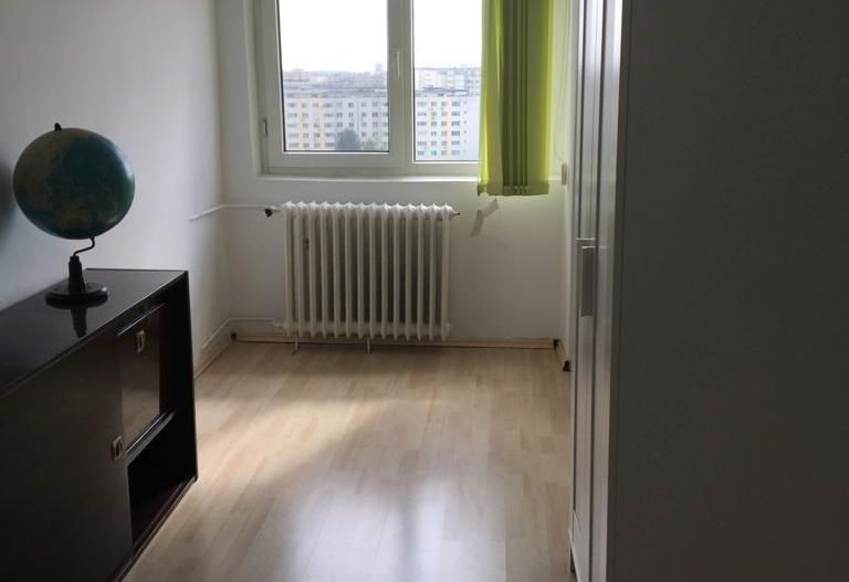 Apartament 4 camere, la 2 minute de Mega Mall, pret 99000   , particular - Poză 1