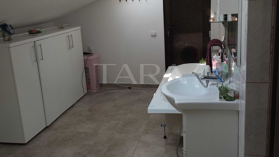 Apartament spațios la mansardă, 2 dormitoare și mult soare în Mănăștur - Poză 4