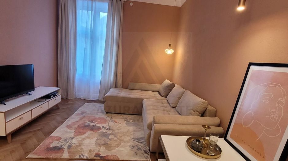 Apartament 2 camere 72 mp utili parter inalt parcare Centrul Istoric - Poză 1