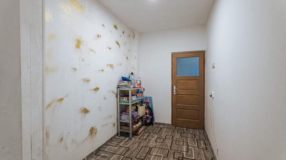 Casă cu 4 camere, anexă locuibilă și teren de 234 mp | Piața Sudului - Poză 10