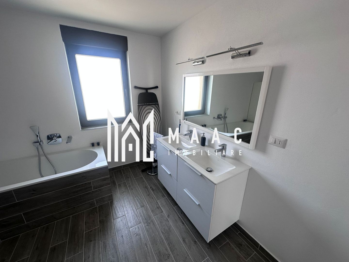 Proprietate deosebită în Tălmaciu | Încălzire în pardoseală | Dotări de top - Poză 12