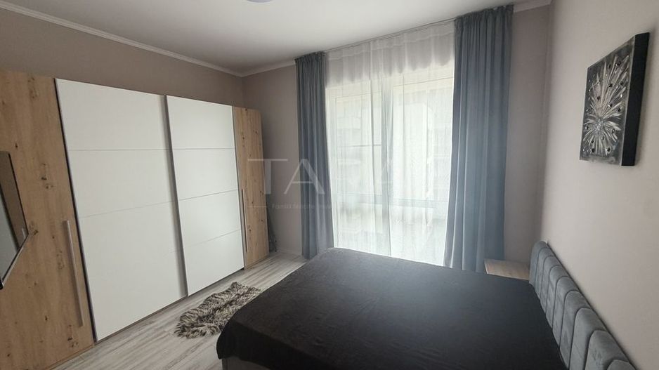 De vânzare apartament modern cu 2 camere și balcon generos – Zona VIVO - Poză 5