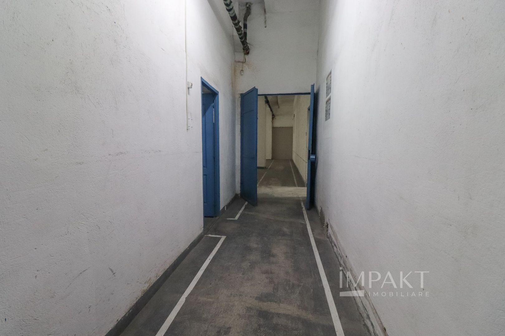 Hala de 250 mp la inchiriat open-space zona Piata 1 Mai - Poză 8