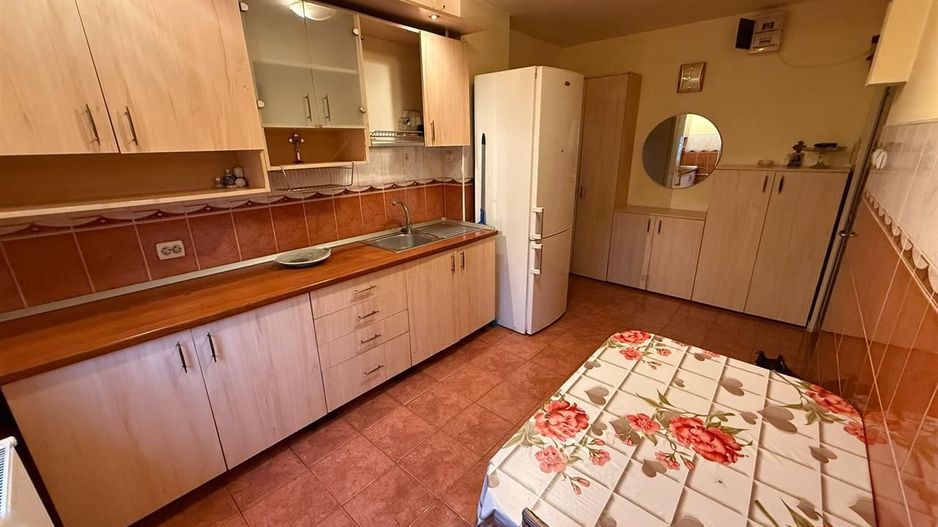 2 camere confort 1 zona Dambovita parter inalt mobilat si utilat - Poză 2