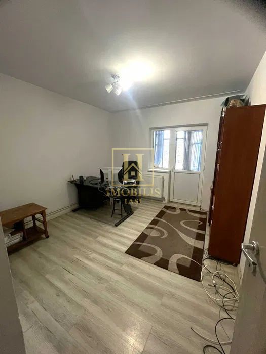 Apartament 3 camere decomandat 80 mp Valea Lupului 89000 euro - Poză 2
