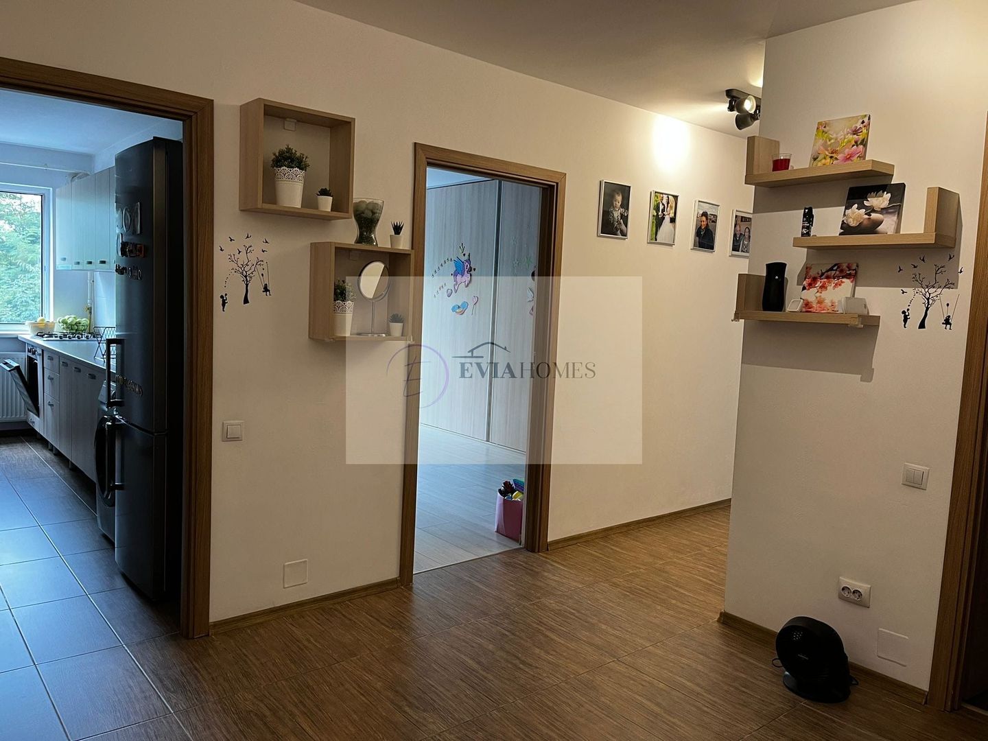 Apartament cu 2 camere și parcare exterioara inclusa/zona BMW Floresti - Poză 4