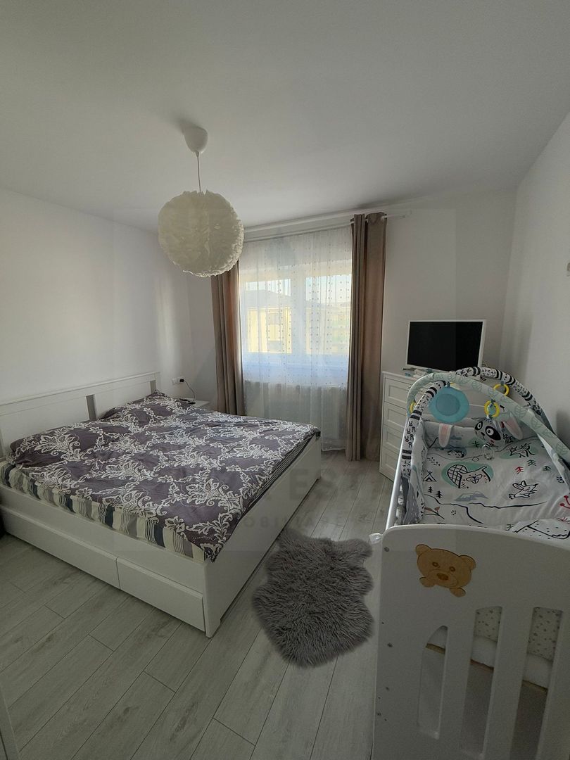 Apartament modern 4 camere 3 dormitoare 2 băi 80 mp utili  Șelimbăr - Poză 8