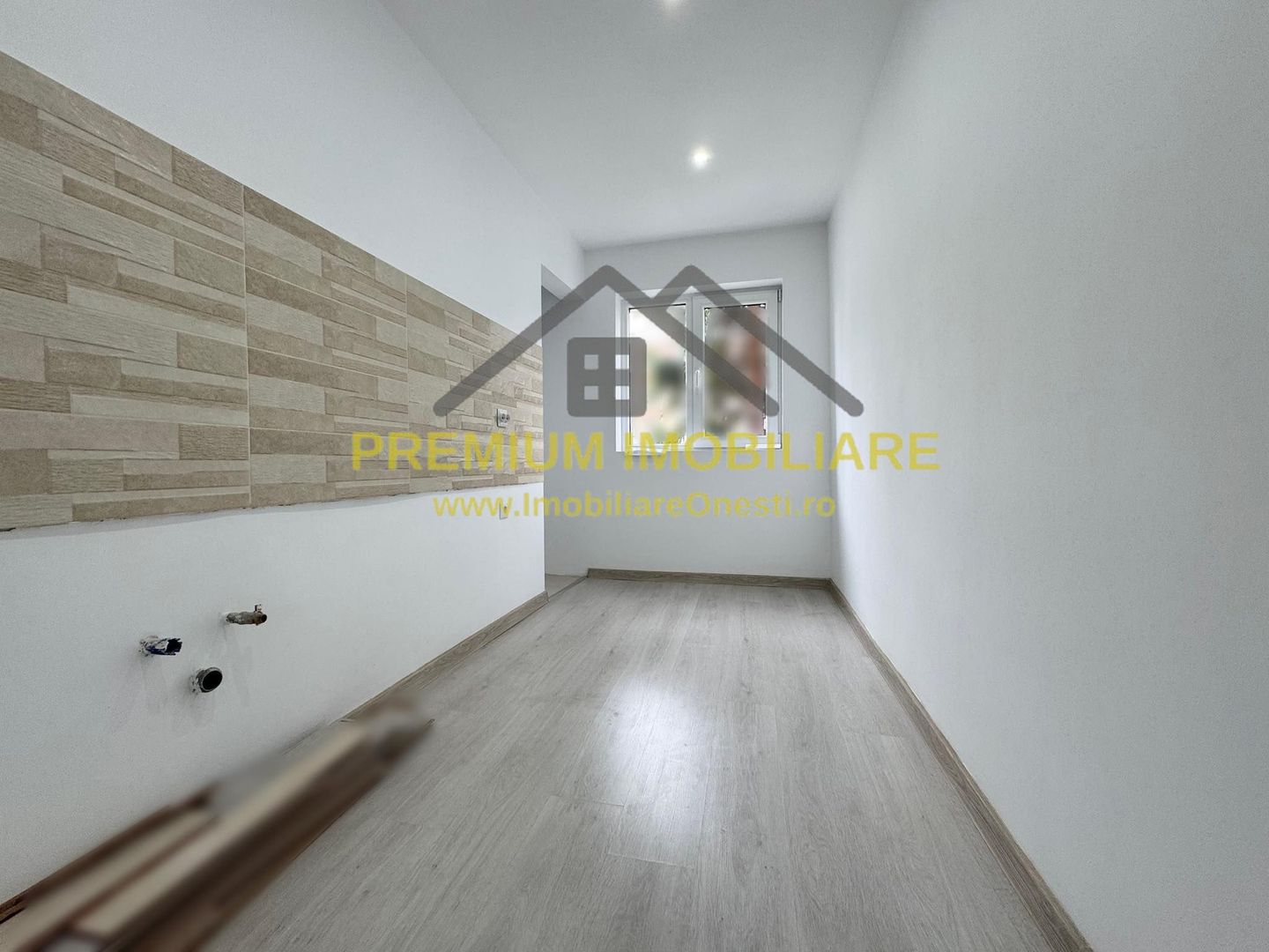 Apartament 2 Camere - Decomandat - Etaj 1 - Poză 1