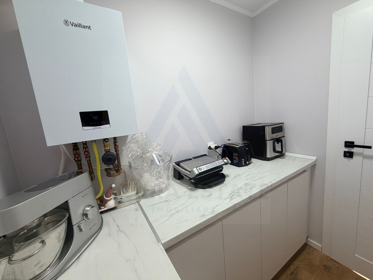 Casa individuala utilata 4 camere 120 mp utili garaj si teren Cristian - Poză 11