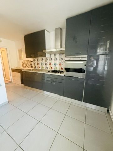 Freidorf - Timisoara | Casă P+1E | 3 camre | Anexă cu șemineu | Comision 0% - Poză 11