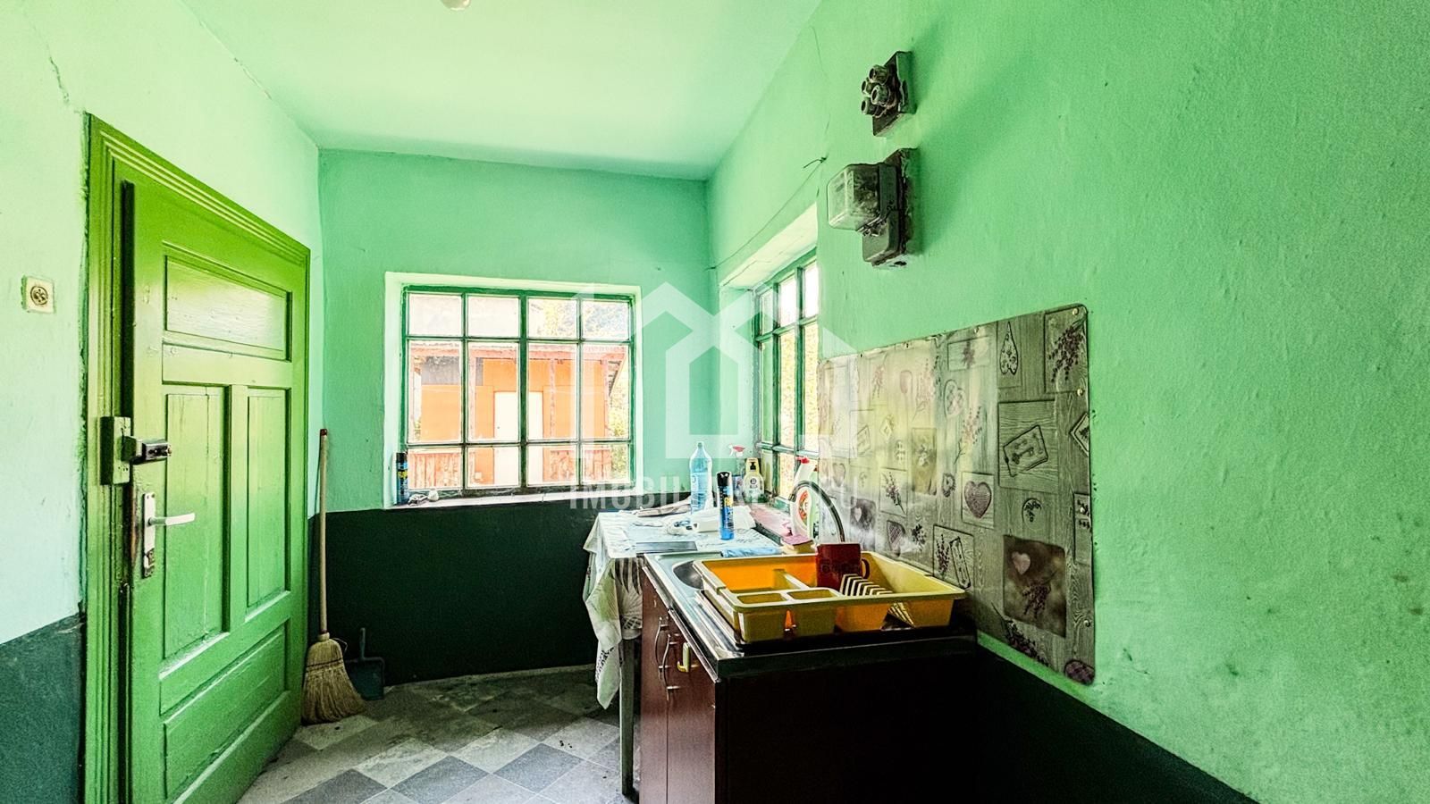 Casa individuala 2 camere,  60mp, 1280mp teren, zona linistita Visea - Poză 4