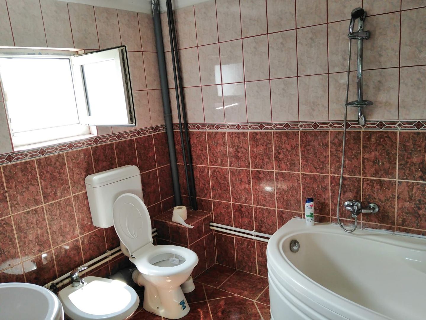 Vânzare Vilă P+1+Pod+Beci – Ideală pentru 2 Familii – Constanța, Km4 - Poză 10