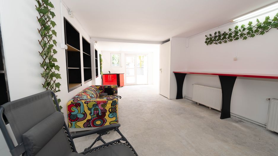 Spatiu comercial de 122mp în zona Grivita - Poză 4