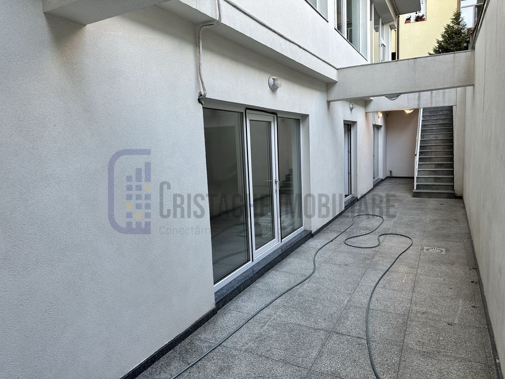 Spatiu comercial, open space, pana la 230 m², vestiar si dusuri in locatie - Poză 2