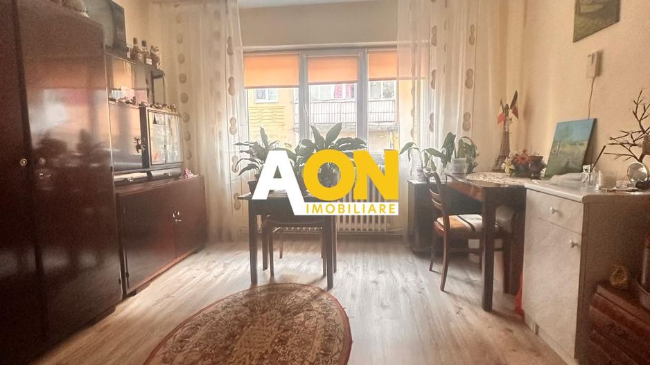 Garsoniera Etaj 1, Zona Cetate, Decomandata - Poză 1