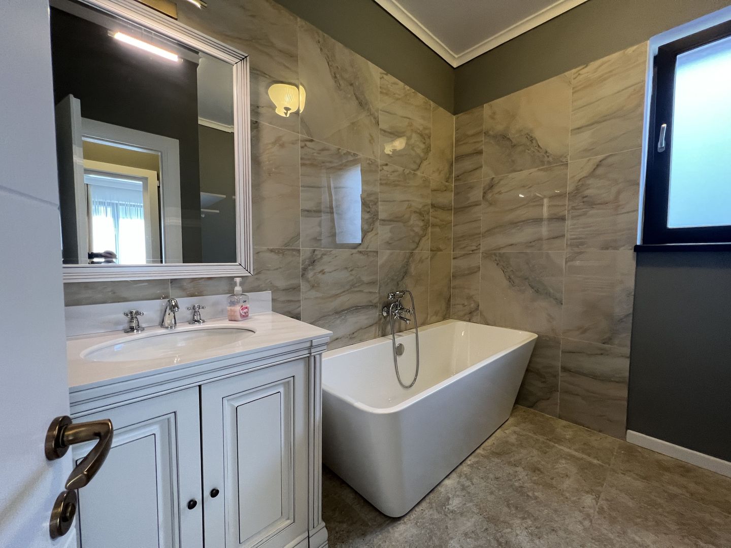 Vila Plan Parter | Corbeanca | La maginea padurii - Poză 9