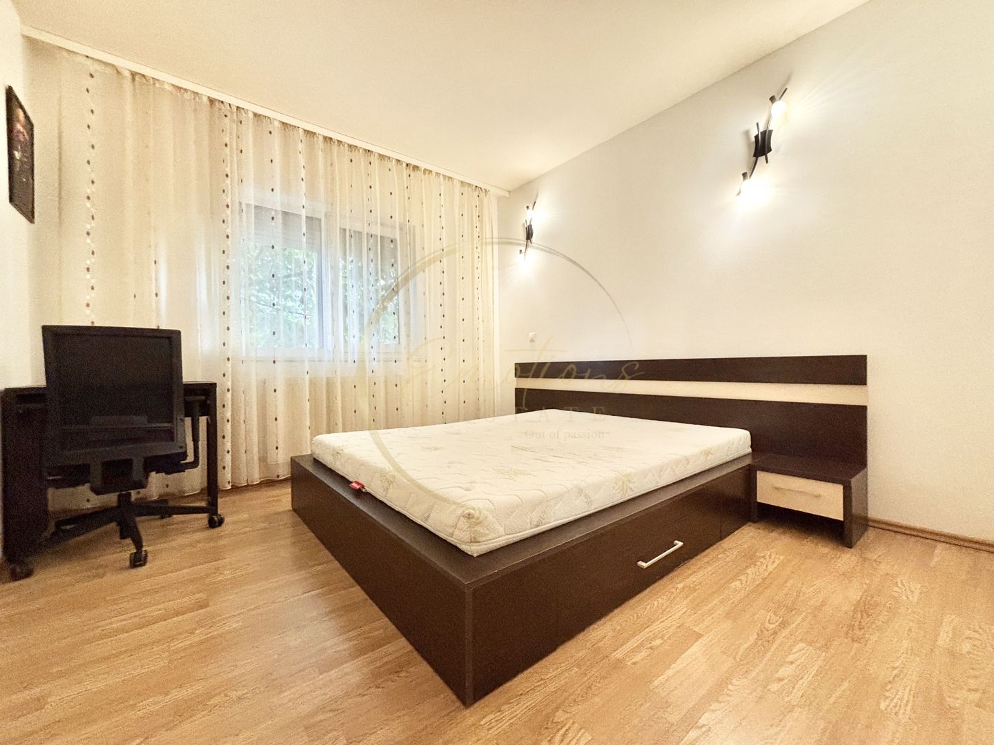 SUPER PREȚ | Apartament decomandat cu 2 camere - Zona Aradului | Loc de parcare - Poză 3