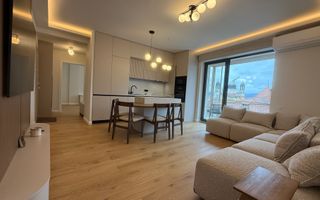 Apartament modern cu 3 camere prima inchiriere in Piata Cipariu - Poză 1