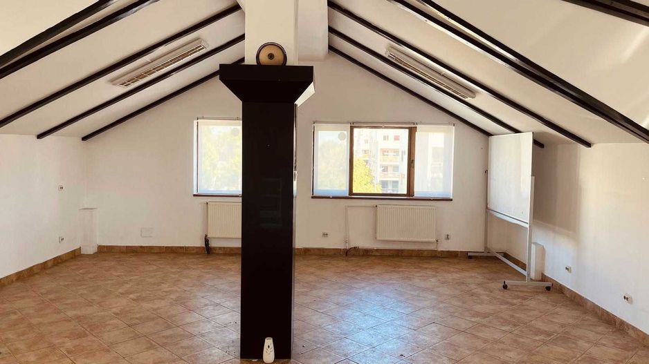 Vilă  în Nordul Bucureștiului - Poză 4