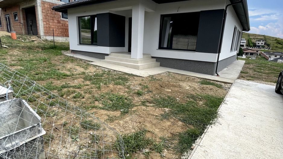 Casă modernă plan P – 750 mp teren – Săldăbagiu de Munte - Poză 2