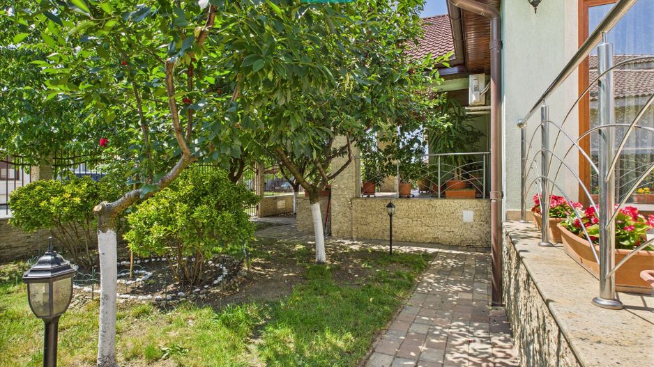 Casă cochetă în Sânleani - Cartierul Florilor - Poză 35